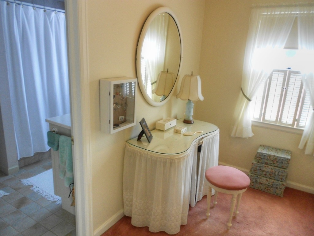 2206 Greenbush Road Charlotte, VT 05445 - Photo 19 of 35 Gallery Image 19
