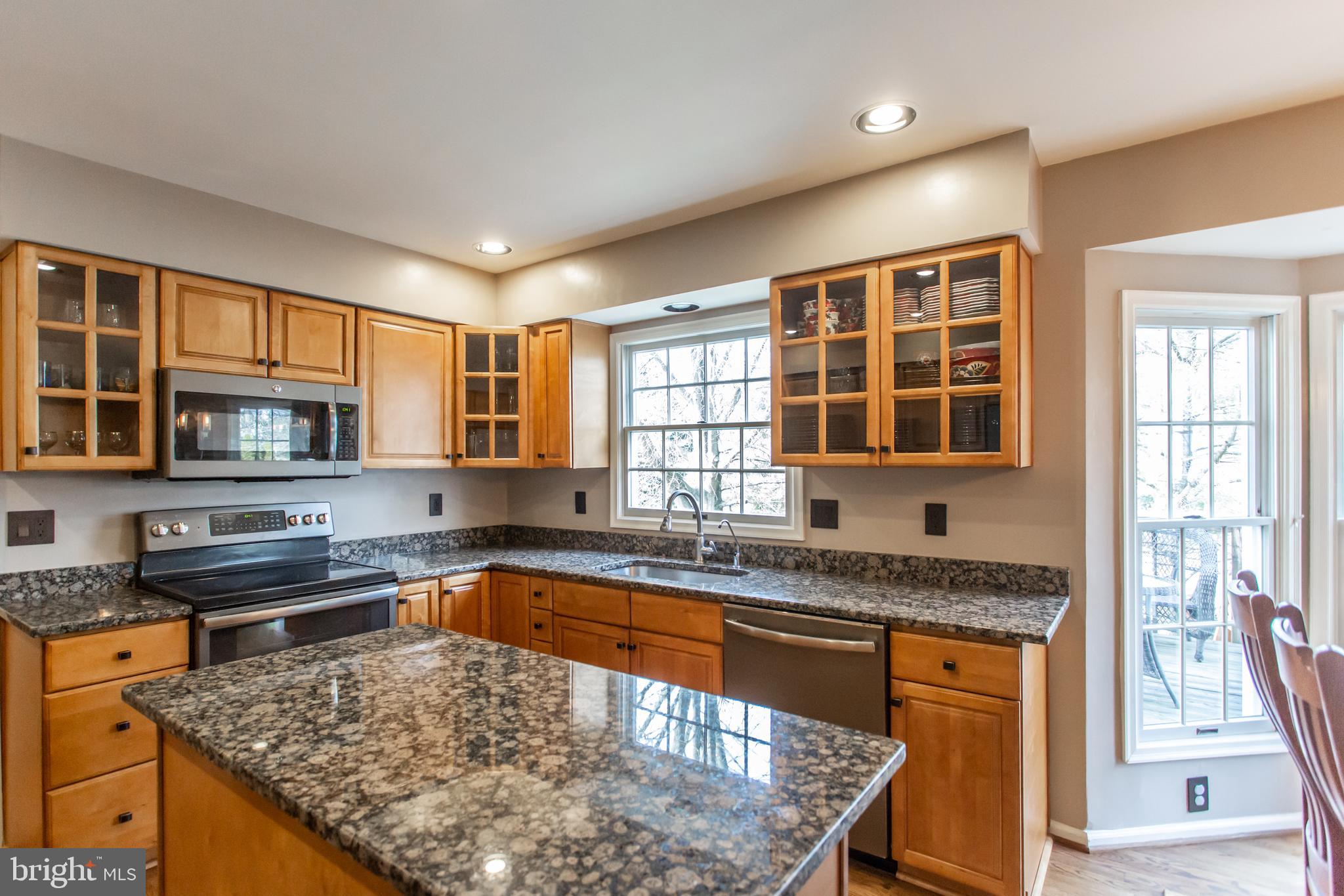 12526 Rock Ridge Road Herndon, VA 20170 - Photo 12 of 44 Gallery Image 12
