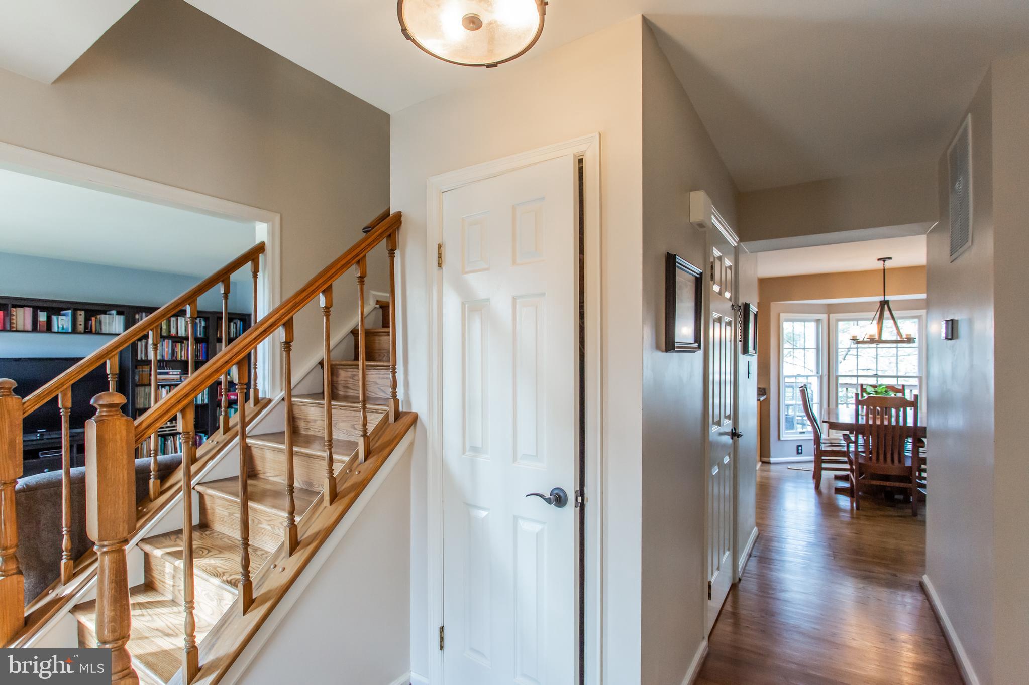 12526 Rock Ridge Road Herndon, VA 20170 - Photo 3 of 44 Gallery Image 3
