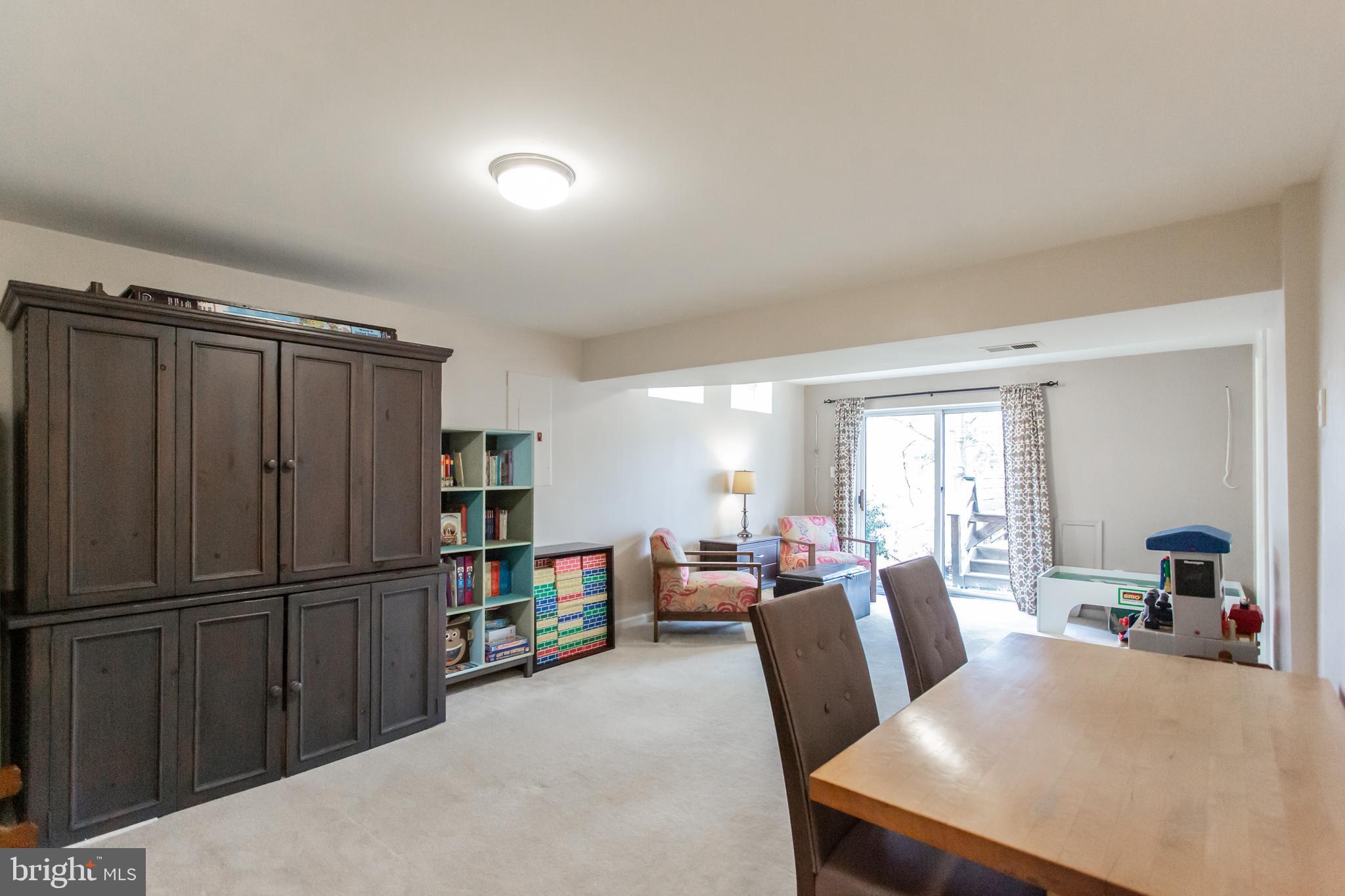 12526 Rock Ridge Road Herndon, VA 20170 - Photo 31 of 44 Gallery Image 31
