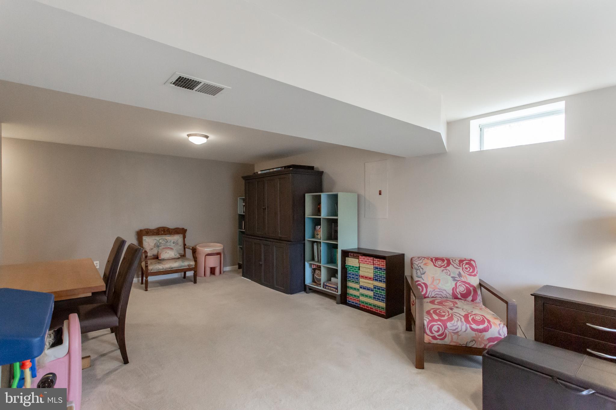 12526 Rock Ridge Road Herndon, VA 20170 - Photo 33 of 44 Gallery Image 33