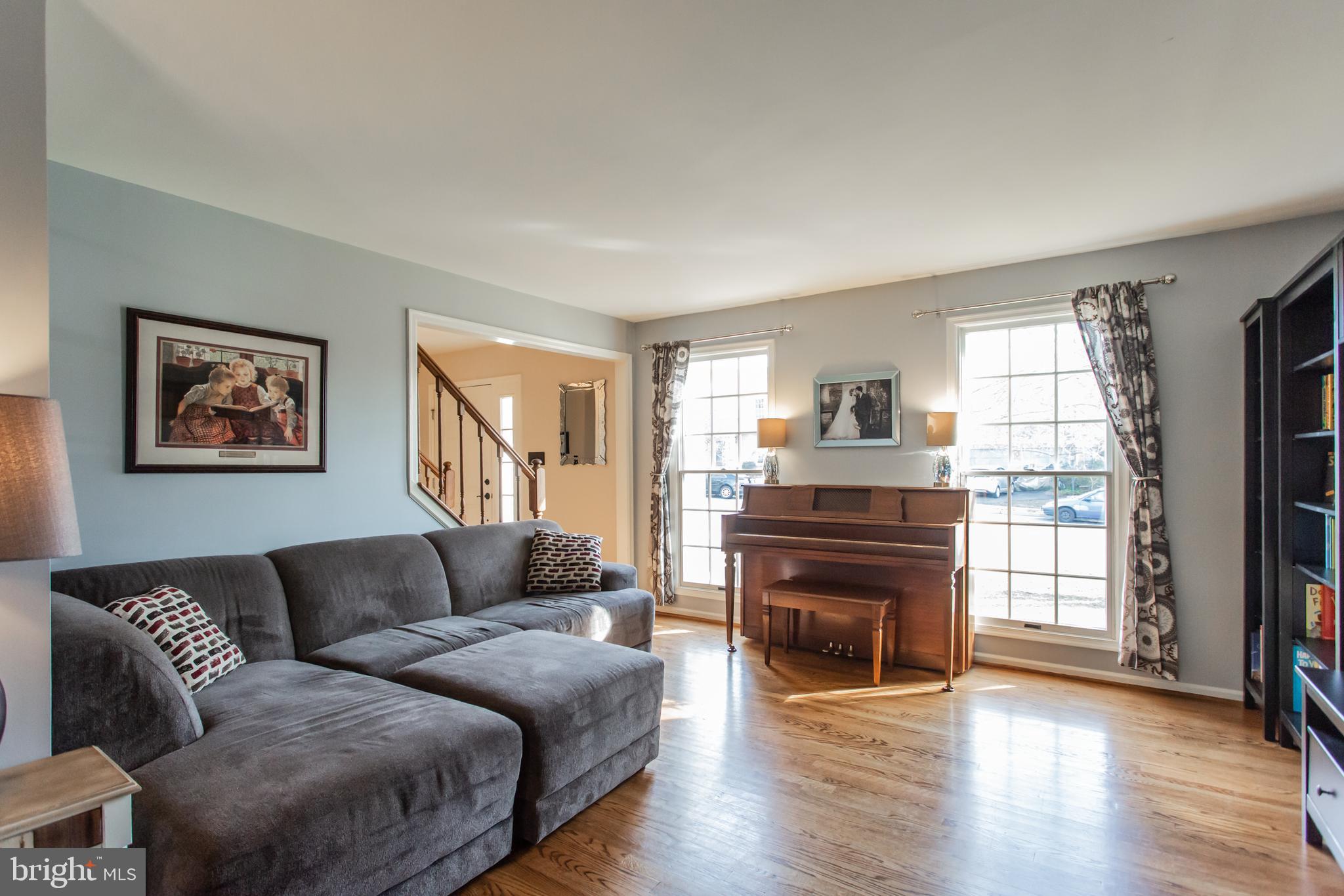 12526 Rock Ridge Road Herndon, VA 20170 - Photo 8 of 44 Gallery Image 8