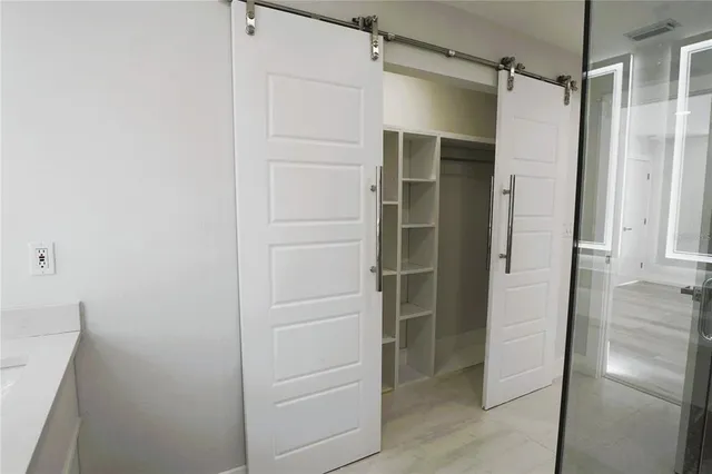 $3,700 | 3364 Espanola Drive, Sarasota, FL 34239