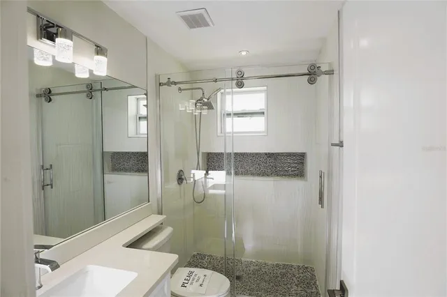 $3,700 | 3364 Espanola Drive, Sarasota, FL 34239