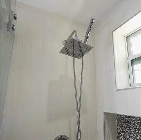 $3,700 | 3364 Espanola Drive, Sarasota, FL 34239