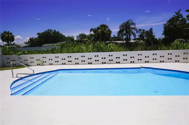 $3,700 | 3364 Espanola Drive, Sarasota, FL 34239