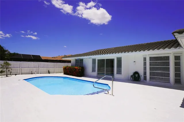 $3,700 | 3364 Espanola Drive, Sarasota, FL 34239