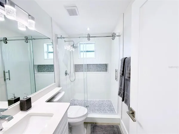 $6,000 | 3364 Espanola Drive, Sarasota, FL 34239