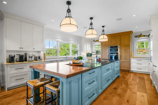 $7,950,000 | 240 Baxter Neck Road, Marstons Mills, MA 02648