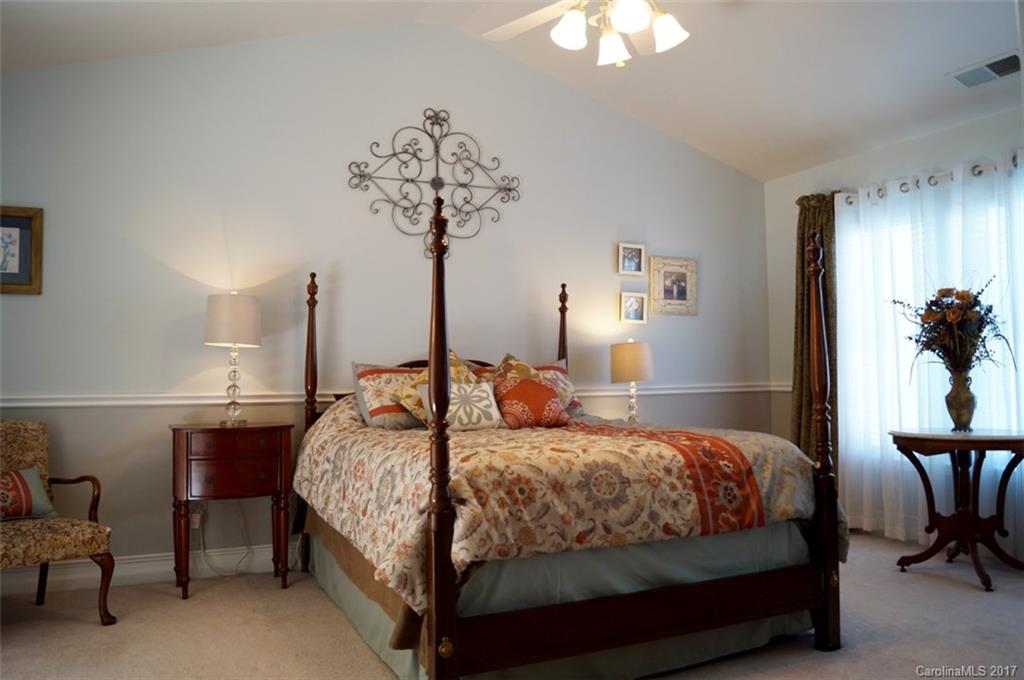2236 Winthorp Ridge Road Charlotte, NC 28270 - Photo 14 of 24 Gallery Image 14