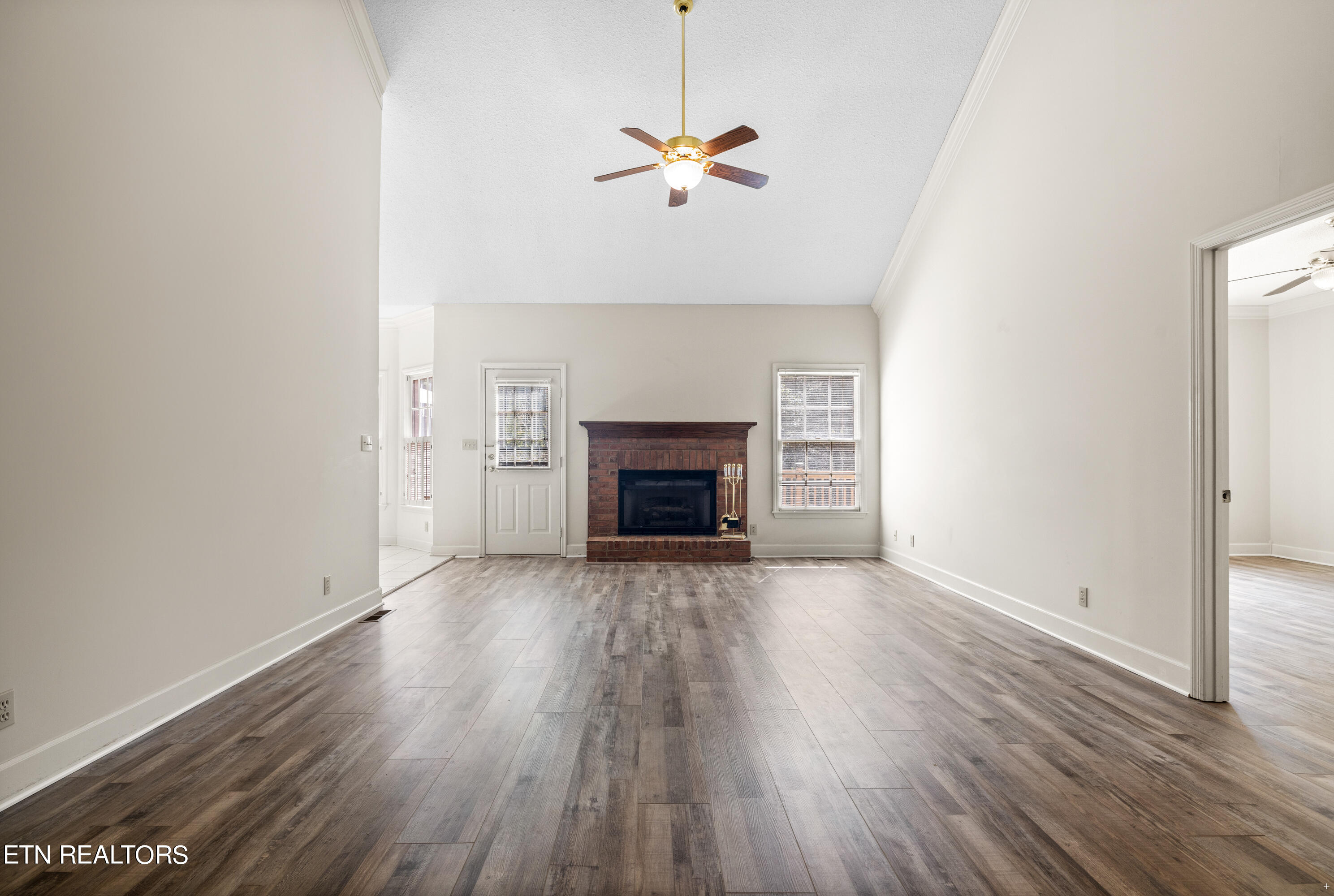 122 Emory Lane Oak Ridge, TN 37830 - Photo 3 of 25 Positive Perceptions-11