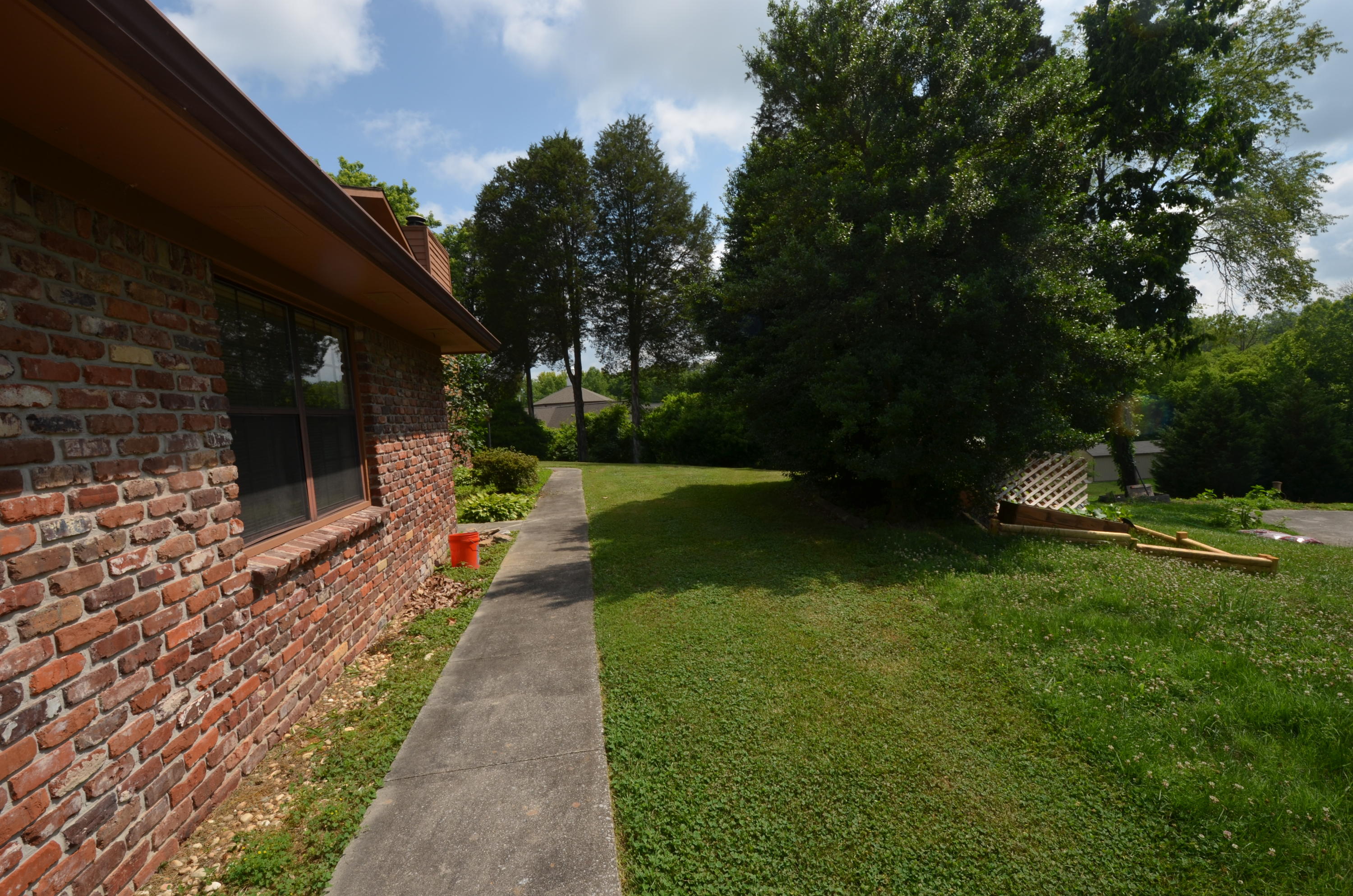 167 Golfcrest Lane Oak Ridge, TN 37830 - Photo 14 of 15 DSC_0651