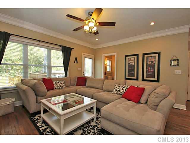 1641 Club Road Charlotte, NC 28205 - Photo 3 of 15 Gallery Image 3