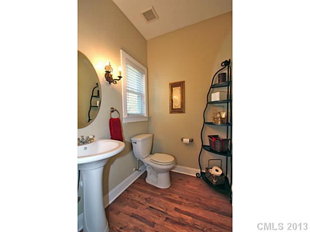 1641 Club Road Charlotte, NC 28205 - Photo 4 of 15 Gallery Image 4