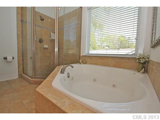 1641 Club Road Charlotte, NC 28205 - Photo 10 of 15 Gallery Image 10