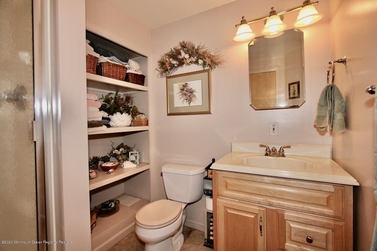 306 Valley Road Neptune Township, NJ 07753 - Photo 21 of 27 306 Valley - 7