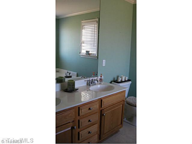 112 Mollie Road Harmony, NC 28634 - Photo 7 of 16 Master Bath/Spa.