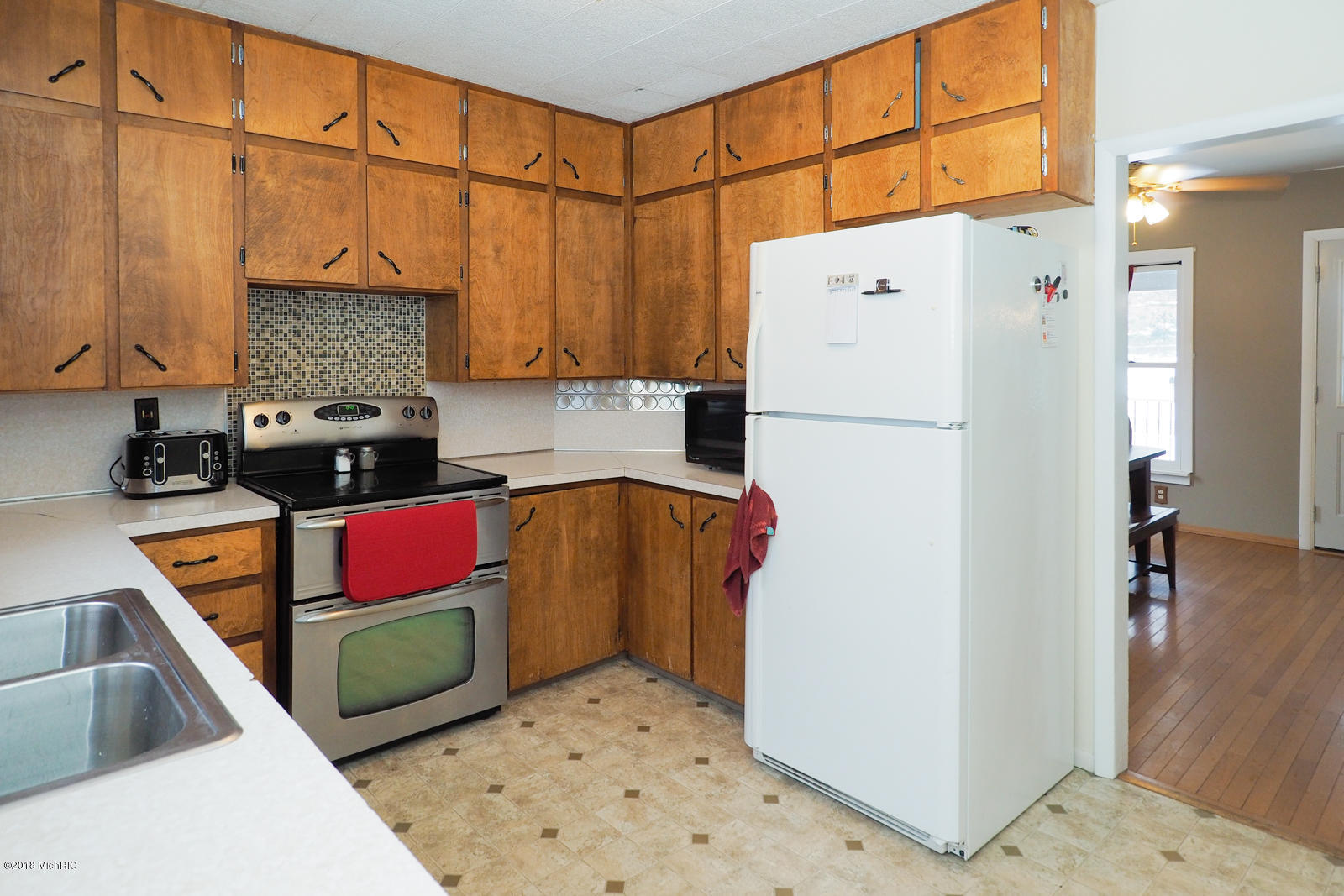 1004 South Constantine Street Three Rivers, MI 49093 - Photo 9 of 18 1004 Constantine St-109