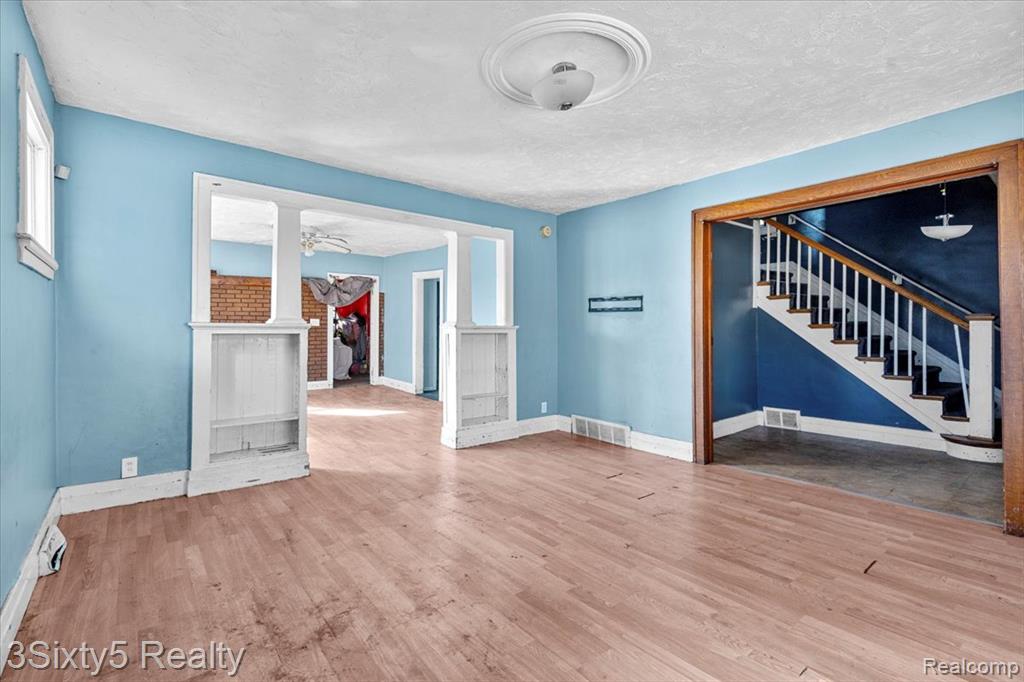 98 Leroy Street River Rouge, MI 48218 - Photo 5 of 27 Gallery Image 5