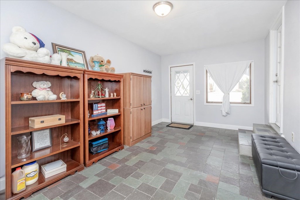 48 Chadwick Road Haverhill, MA 01835 - Photo 13 of 42 Gallery Image 13