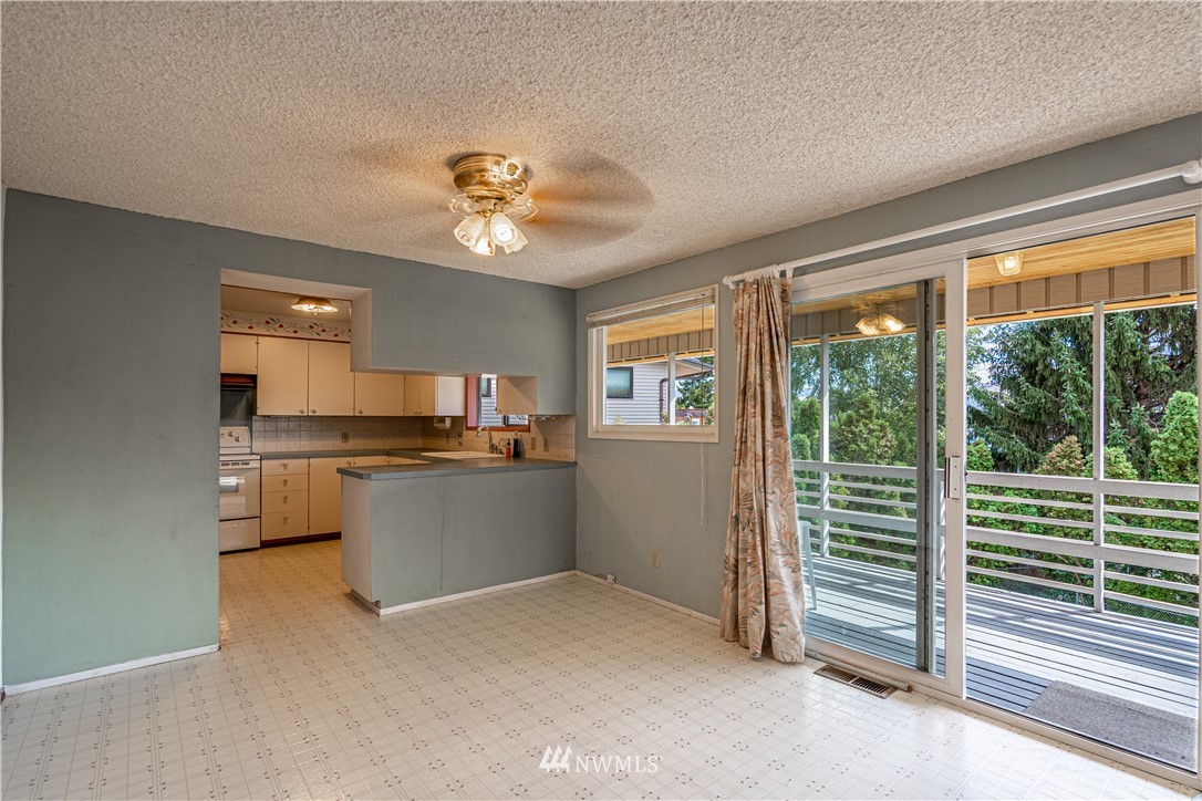 755 Wapato Way Manson, WA 98831 - Photo 5 of 40