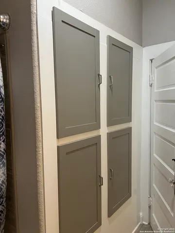 $1,400 | 129 West Young, San Antonio, TX 78214