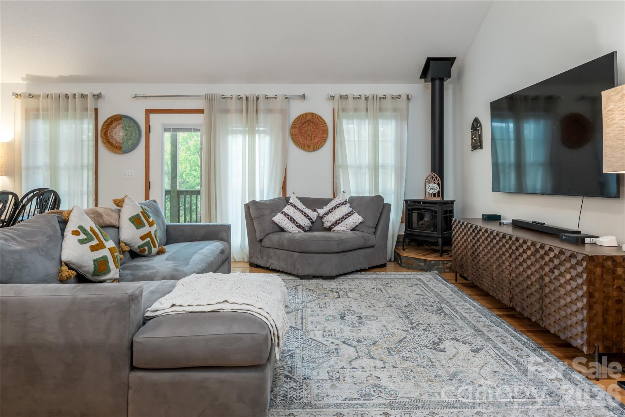 980 South River Road Sylva, NC 28779 - Photo 5 of 48