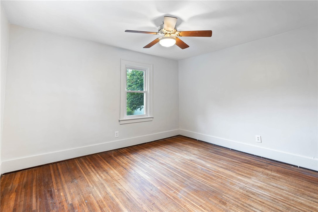 390 Tarrington Road Irondequoit, NY 14609 - Photo 24 of 31