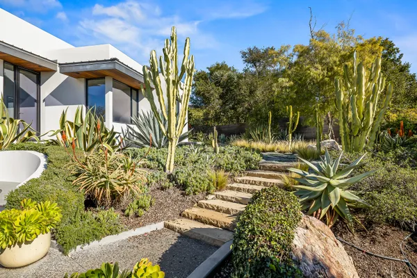 $949,000 | 1131 Las Alturas Road, Unit A, Santa Barbara, CA 93103