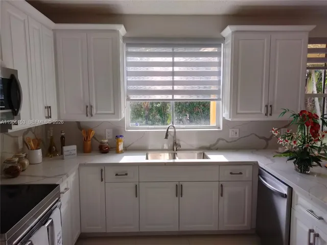 $5,750 | 1249 Allamanda Way, Weston, FL 33327