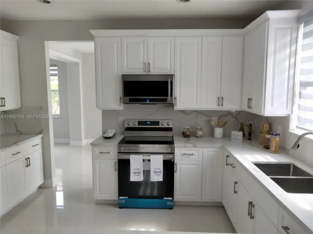 $5,750 | 1249 Allamanda Way, Weston, FL 33327