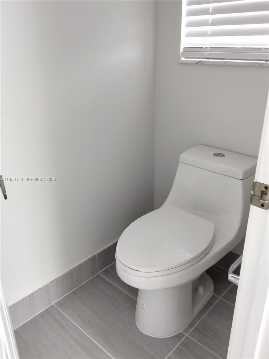 1249 Allamanda Way Weston, FL 33327 - Photo 39 of 68