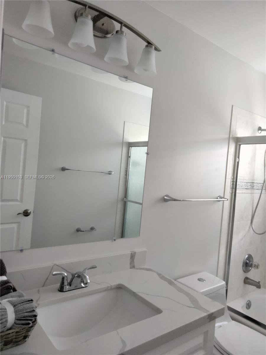 1249 Allamanda Way Weston, FL 33327 - Photo 46 of 68