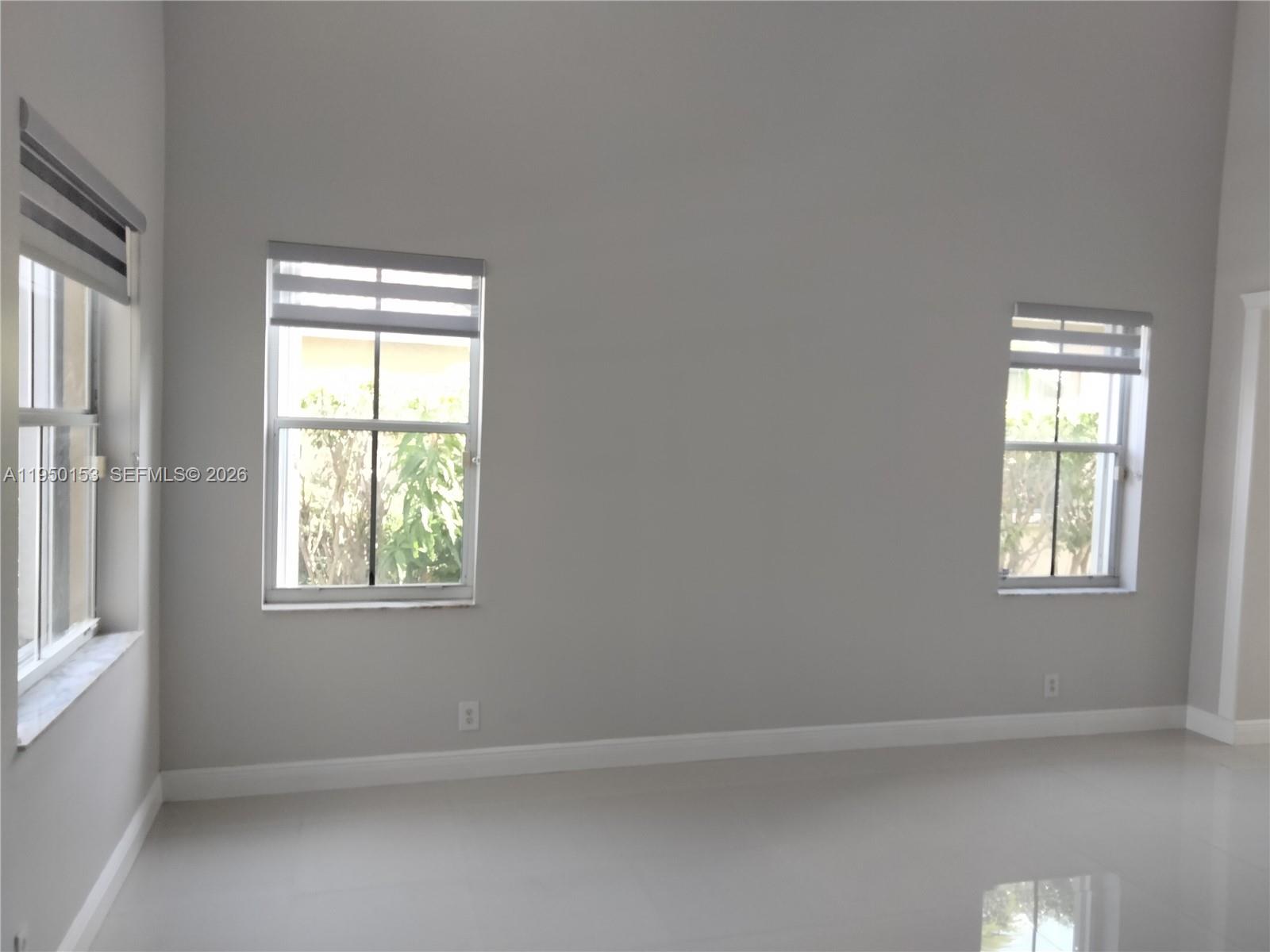 1249 Allamanda Way Weston, FL 33327 - Photo 7 of 68