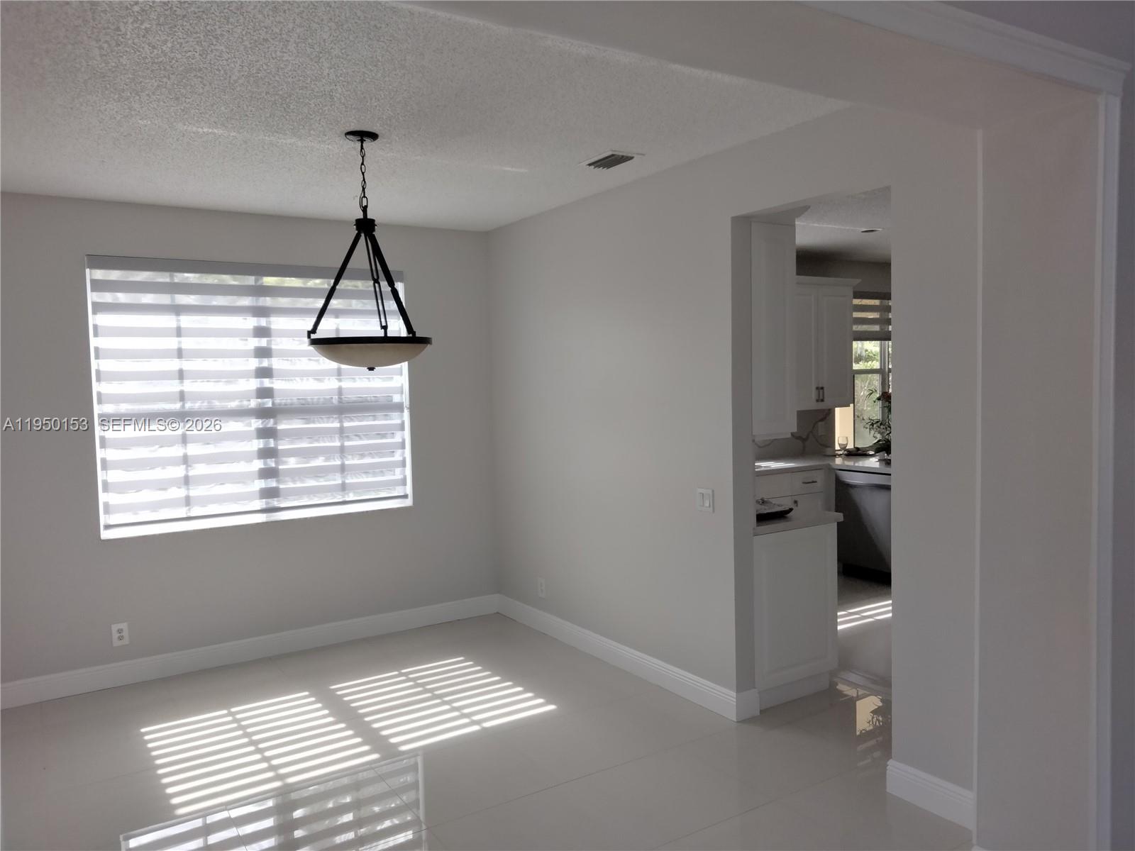 1249 Allamanda Way Weston, FL 33327 - Photo 10 of 68