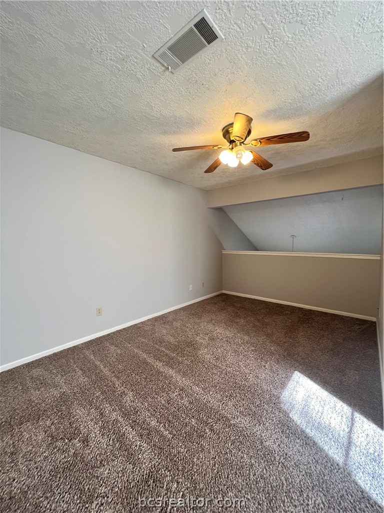 914 Spring Loop, Unit D College Station, TX 77840 - Photo 9 of 11 Gallery Image 9