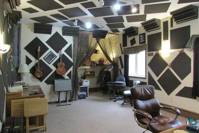 4272 Birch Valley Road Hermantown, MN 55811 - Photo 17 of 24 Studio space in garage