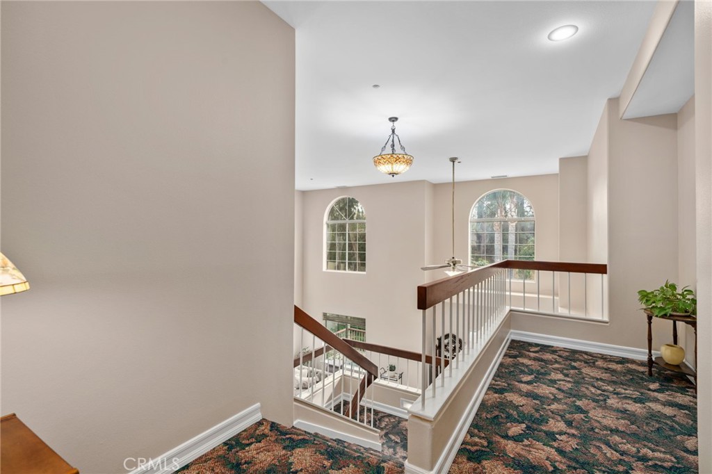 334 Lakeside Avenue Redlands, CA 92373 - Photo 22 of 63 Up to the second floor