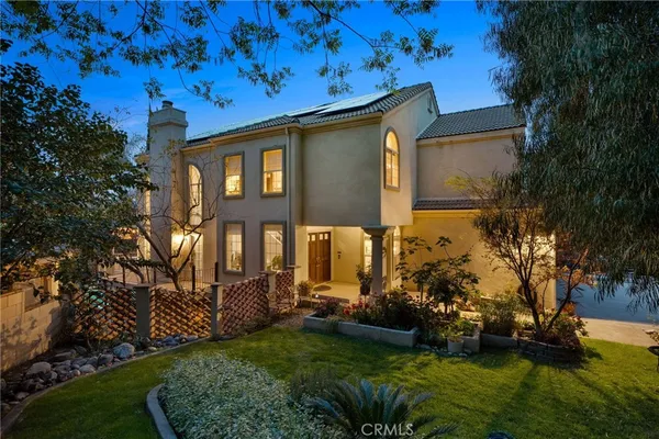 $1,225,000 | 334 Lakeside Avenue, Redlands, CA 92373