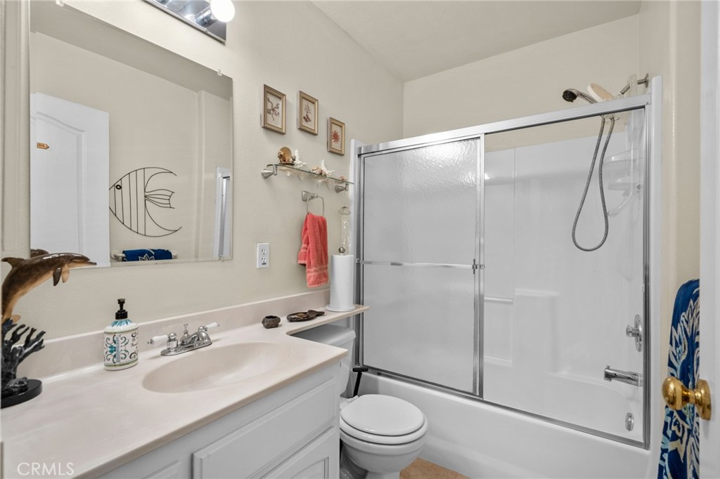 334 Lakeside Avenue Redlands, CA 92373 - Photo 41 of 63 a bathroom with a sink toilet and shower
