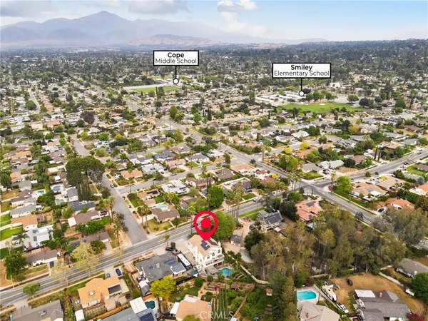 $1,225,000 | 334 Lakeside Avenue, Redlands, CA 92373