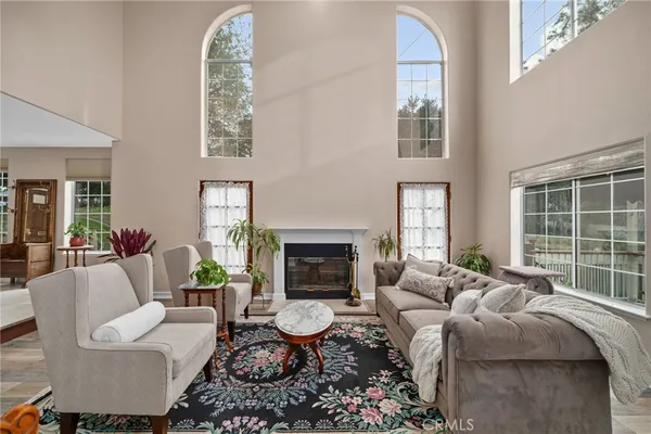 $1,225,000 | 334 Lakeside Avenue, Redlands, CA 92373