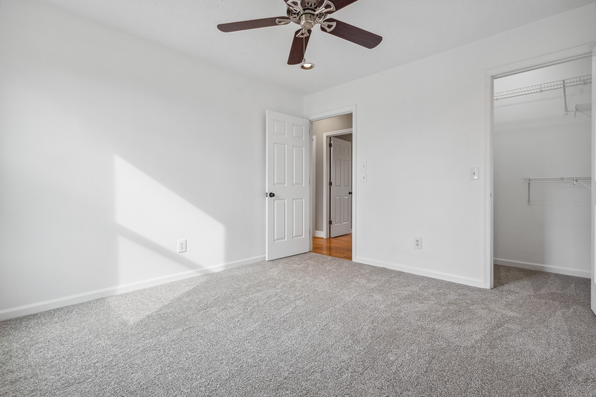 195 Cherokee Road Hendersonville, TN 37075 - Photo 27 of 61 a view of an empty room and chandelier fan