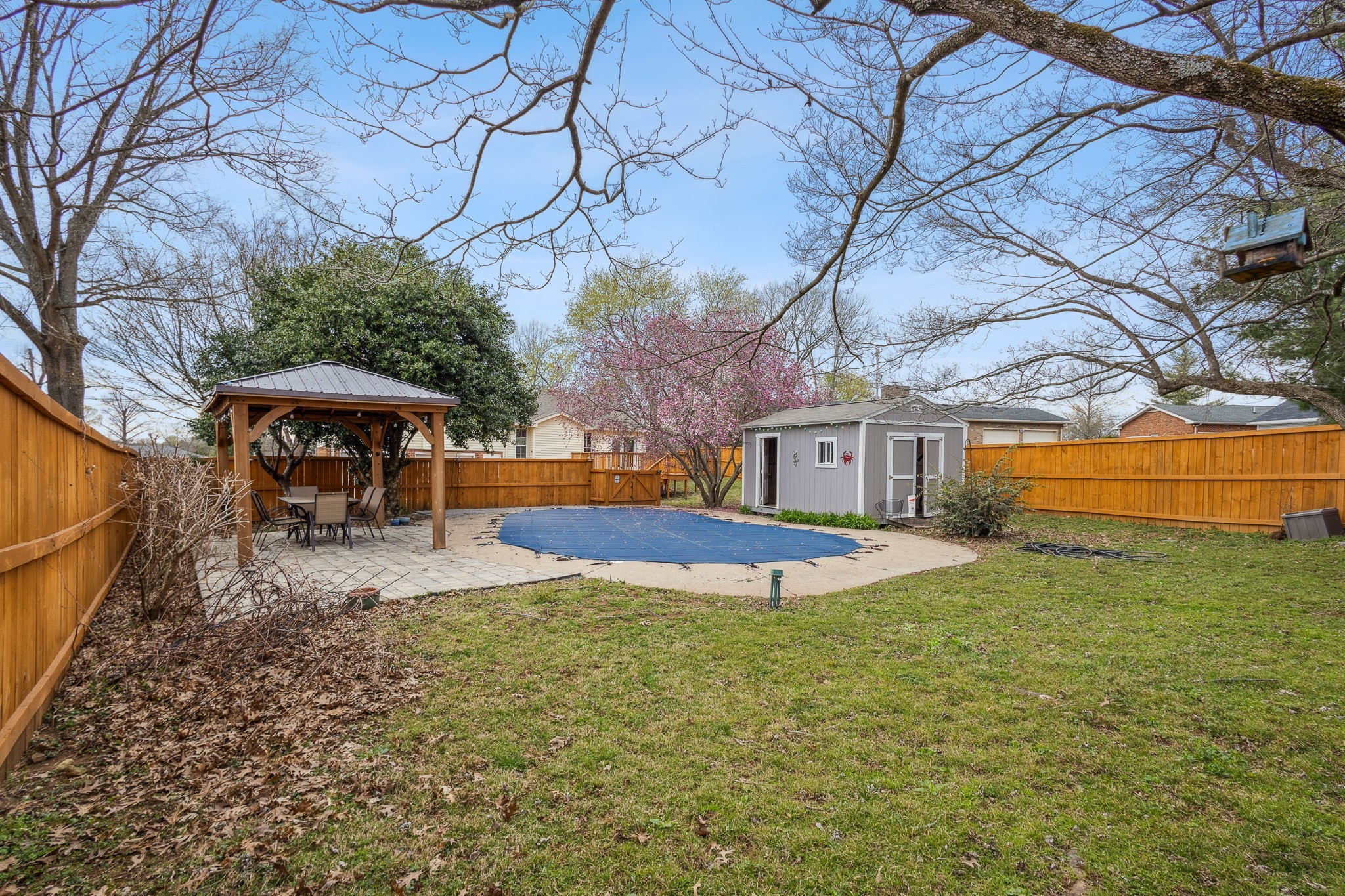 195 Cherokee Road Hendersonville, TN 37075 - Photo 40 of 61 a view of a house with pool and sitting area