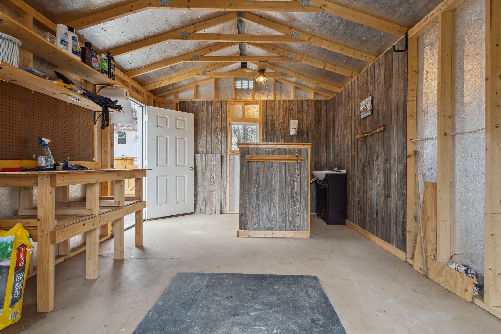 195 Cherokee Road Hendersonville, TN 37075 - Photo 50 of 61 a view of a hallway with wooden floors