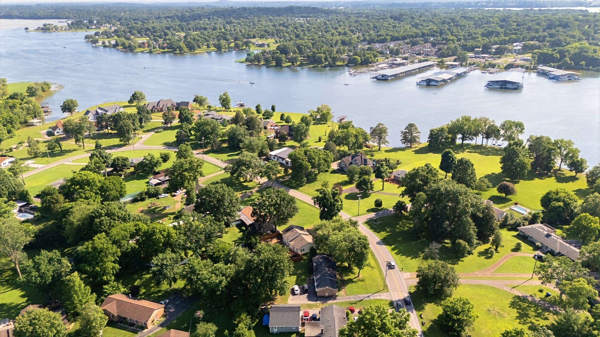 195 Cherokee Road Hendersonville, TN 37075 - Photo 61 of 61 an aerial view of residential houses with outdoor space and lake view