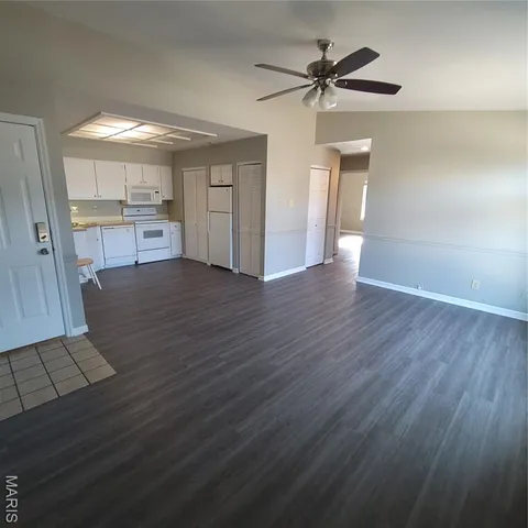 $135,000 | 652 Green Jade Drive, Unit H, Fenton, MO 63026