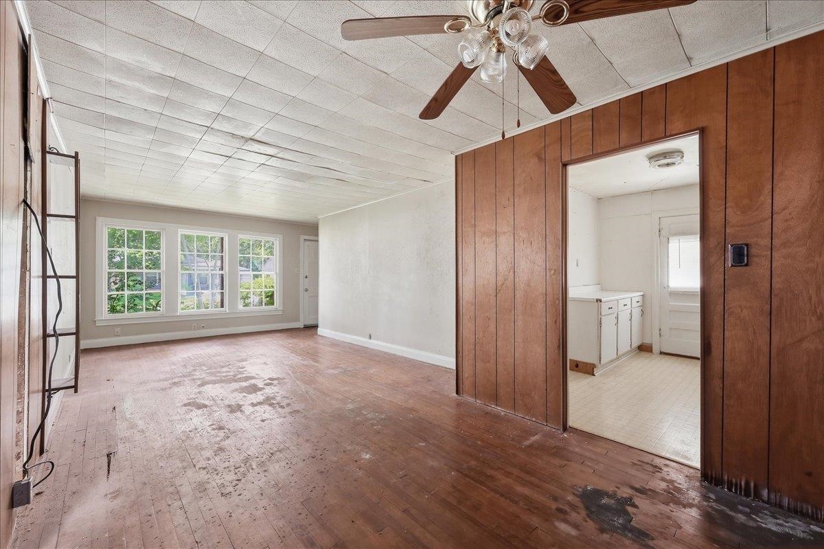 550 24th Street Beaumont, TX 77706 - Photo 6 of 19