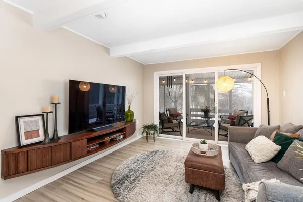 $695,000 | 630 Valley Drive, Duluth, MN 55804