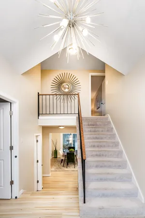 $695,000 | 630 Valley Drive, Duluth, MN 55804